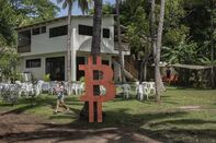 relates to El Salvador’s $300 Million Bitcoin ‘Revolution’ Is Failing Miserably