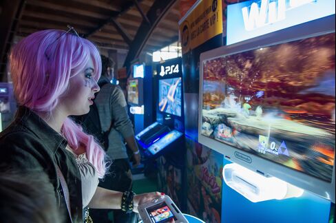 FRANCE-COMPUTER-INTERNET-PLAYERS-GAMERS-ASSEMBLY-GA2015