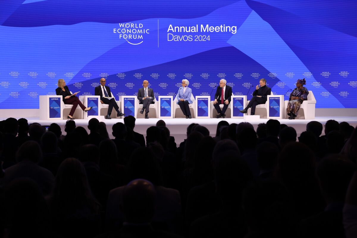 World Economic Forum: Lindner, Lagarde, Shanmugaratnam talar live från Davos