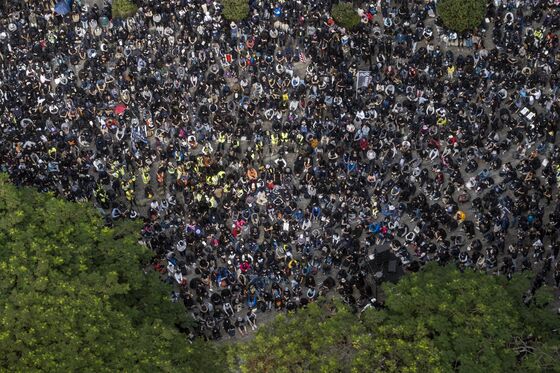 Hong Kong Leaders Rebuff Protest Demand as Violence Persists