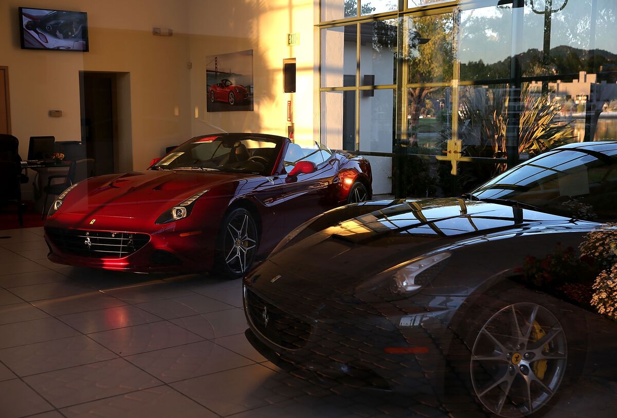 ECB's Deutsche Bank Bonus Cut May Have Unintended Consequences Bloomberg