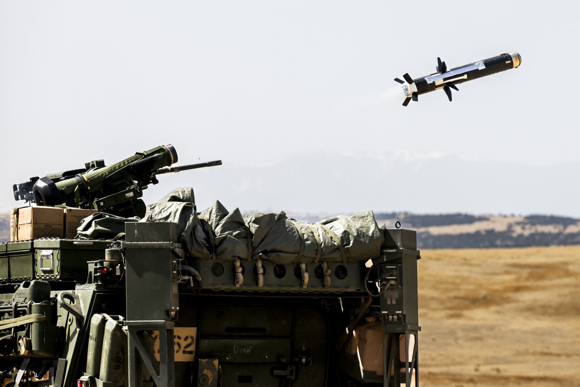 US Announces 325 Million Ukraine Weapons Package With Stingers