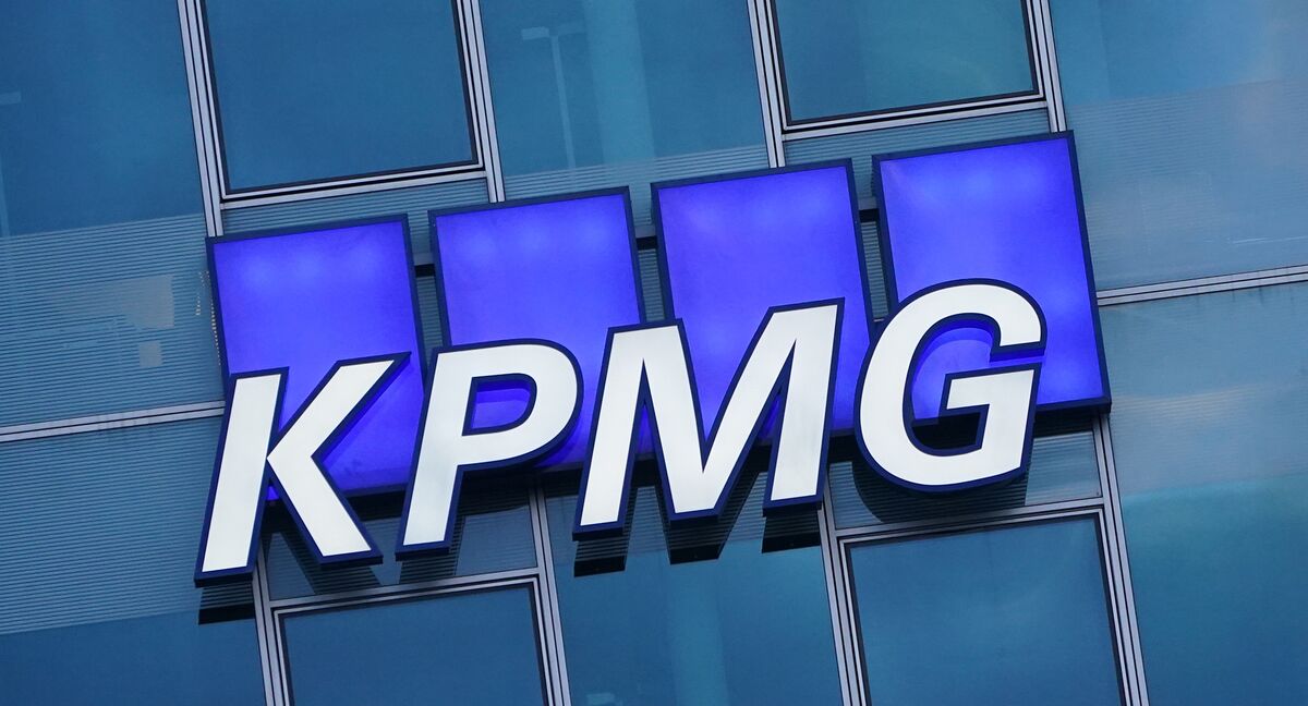 bloomberg.com - Stephanie Bodoni - KPMG's Banking Audits Aren't Good Enough, U.K. Watchdog Says