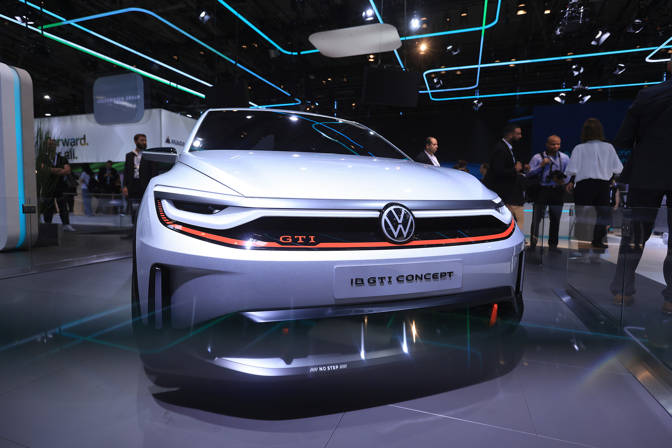 VW steigert Elektroauto-Auslieferungen 2022 um fast 24 % 