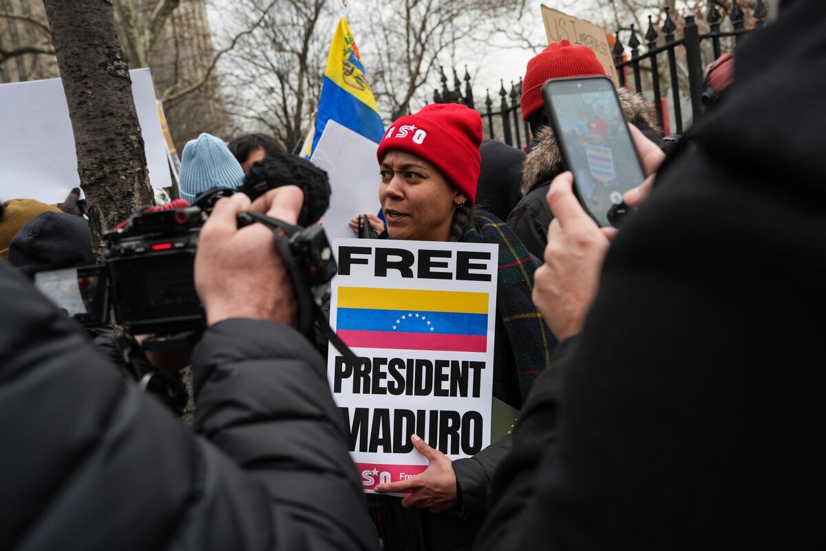 assets.bwbx.io image