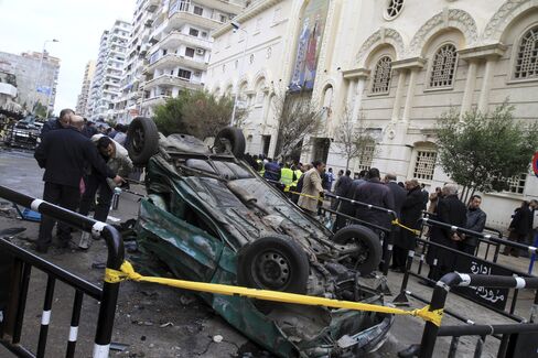 Egypt Detains 17 After Deadly Blast