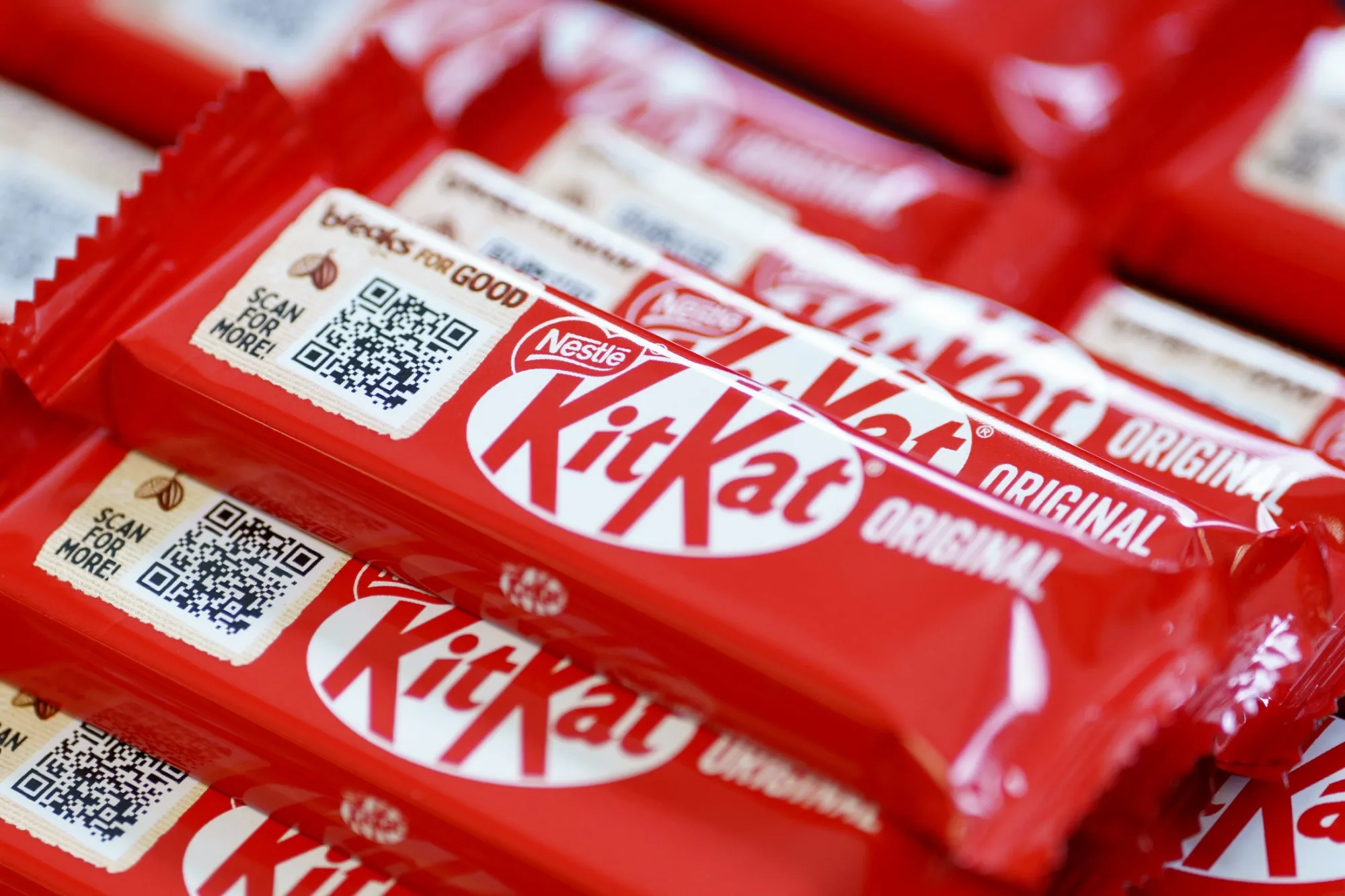 Nestlé&nbsp;said organic sales climbed 3.5%, helped by strength in snacks and coffee.