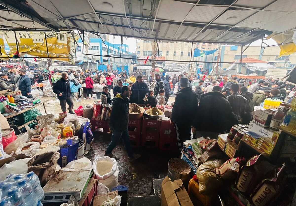 North Gazans Scrounge Animal Feed for Flour as Markets Empty