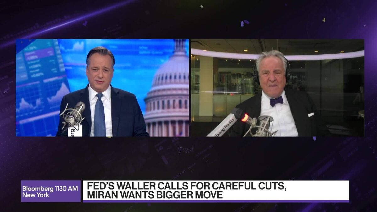 Fed's Waller Praises Independence, Dissent of Fed Officials