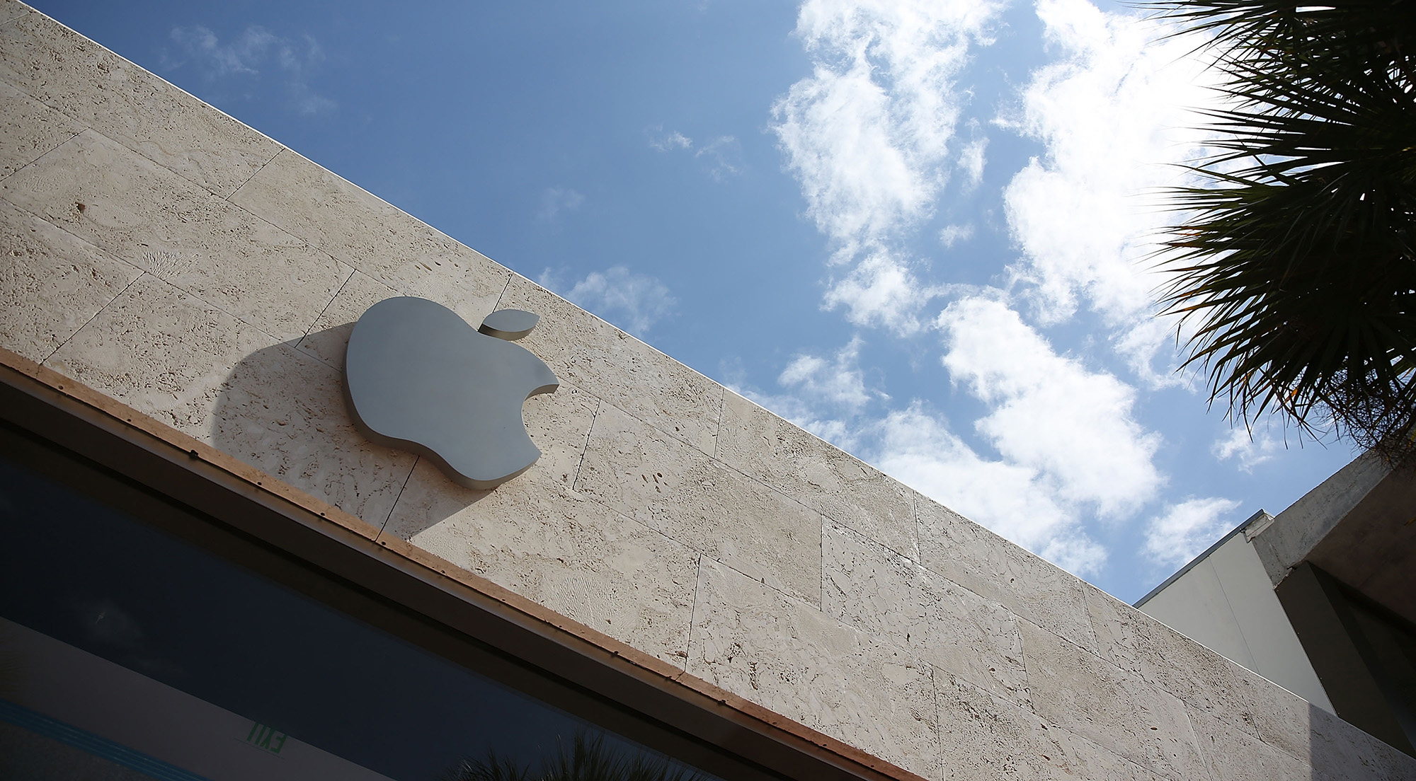 Lincoln Road - Apple Store - Apple