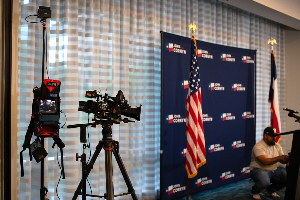 Record Ad Spending Reflects Intensifying Midterm Battles