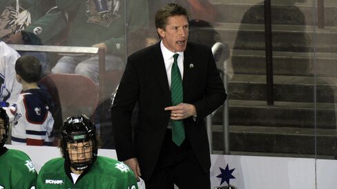 Hockey Coach Dave Hakstol
