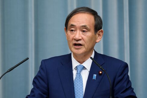 菅官房長官(16年8月)