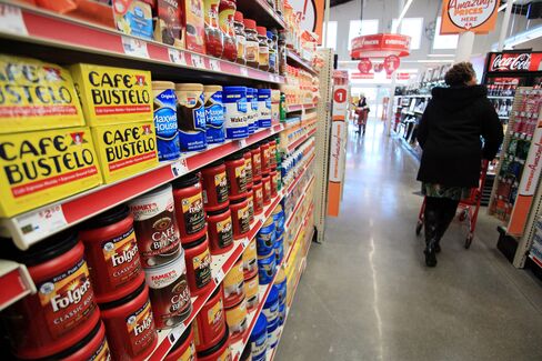 Dollar Tree Agrees to Buy Family Dollar for $74.50 a Share