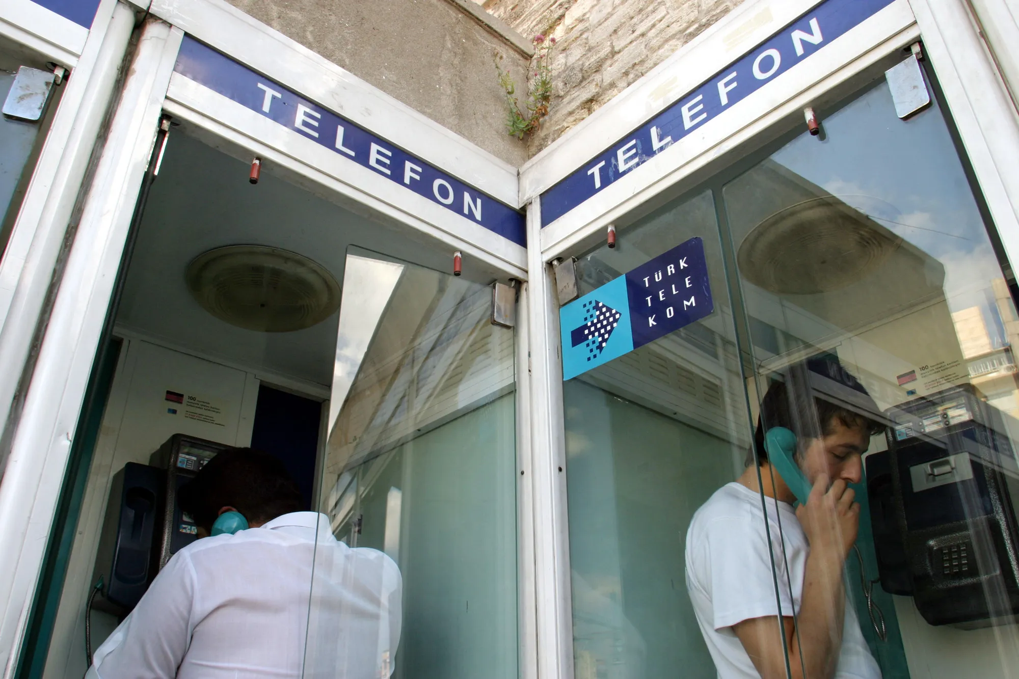Otas borrowed the money in 2013 to refinance its acquisition of a 55 percent stake in&nbsp;Turk Telekomunikasyon AS.