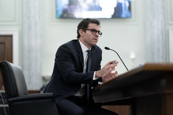 Instagram Chief and Lawmakers Clash Over App’s Real World Harms