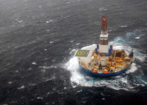 Shell Says Arctic Drilling Rig Kulluk Recaptured in Stormy Seas