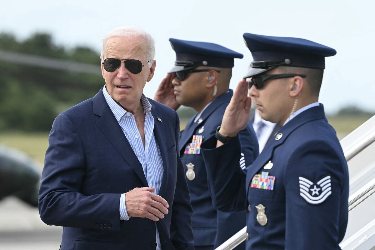 Biden Asks Donors to Stay Following Disastrous Debate - Bloomberg