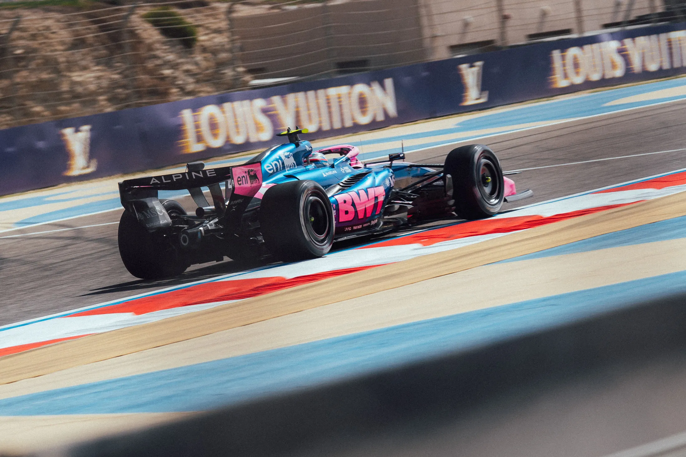 Alpine now uses engines from Mercedes.