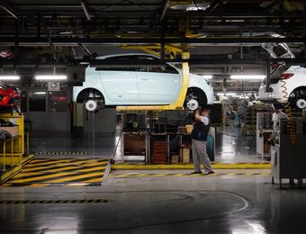 relates to Renault Said to Develop Sub-€20,000 Twingo EV in China