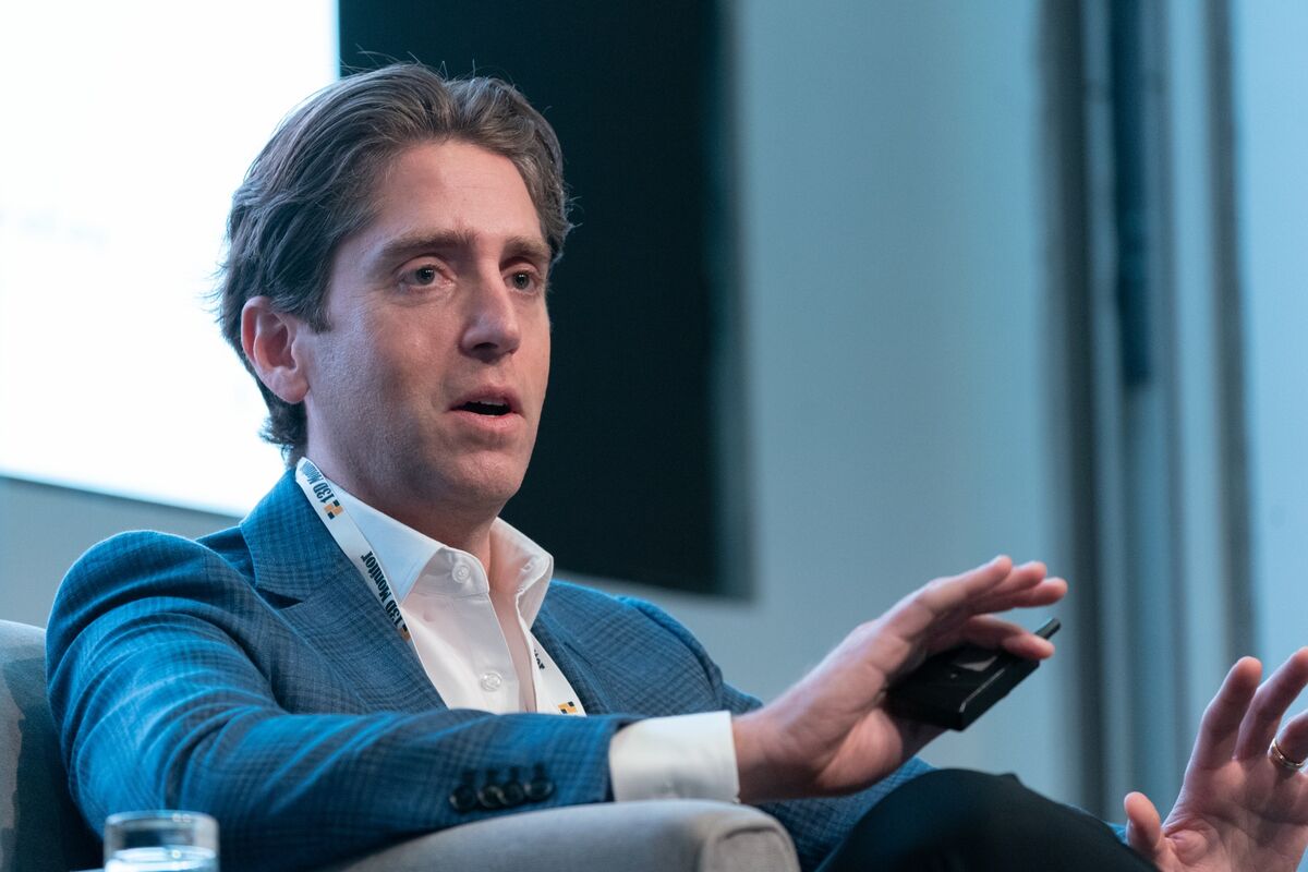 Activist Jana Pushes Cooper Cos. to Replace CEO, Board Chair