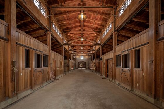 A Goldman Sachs Cowboy Lists Horse Ranch With Near-50% Price Cut