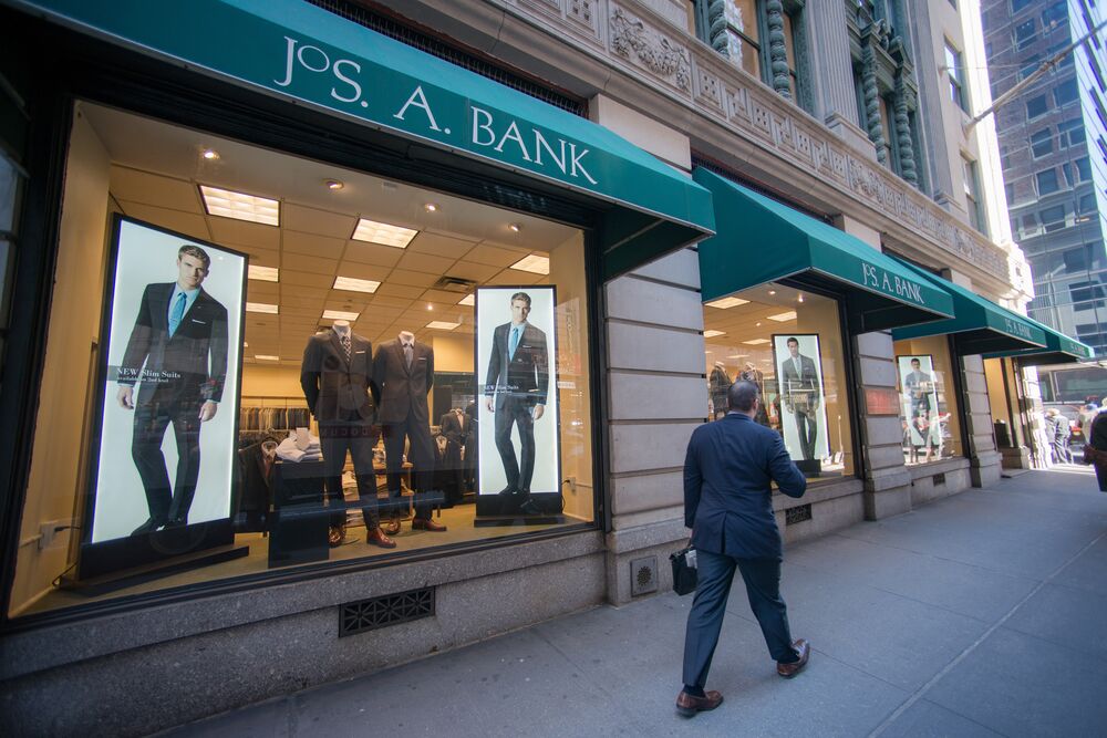 Jos A Bank Sales Plunge Sending Men S Wearhouse Into Tailspin