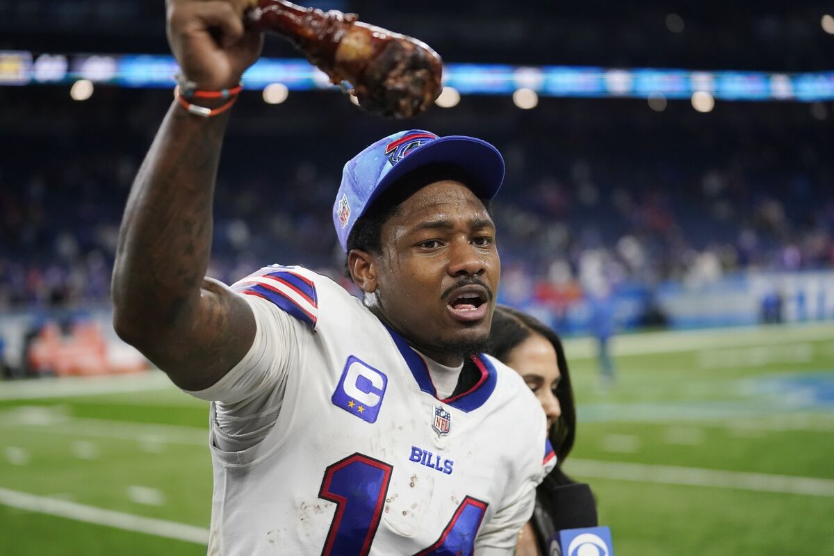 Bills overcome deficit, chaotic week; rally to beat Lions - The