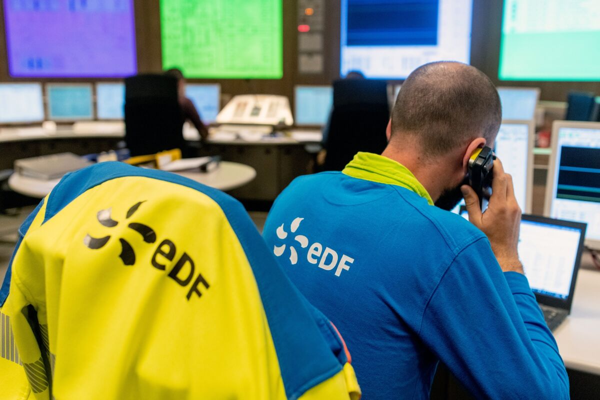 EDF to Simplify Small Nuclear Reactor After Design Setback - Bloomberg