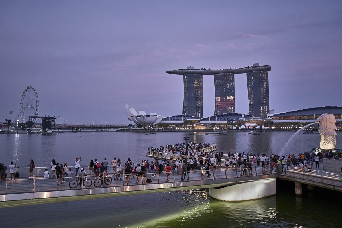 Singapore Will Overtake Australia to Be Asia's Millionaire Capital, HSBC  Says - Bloomberg