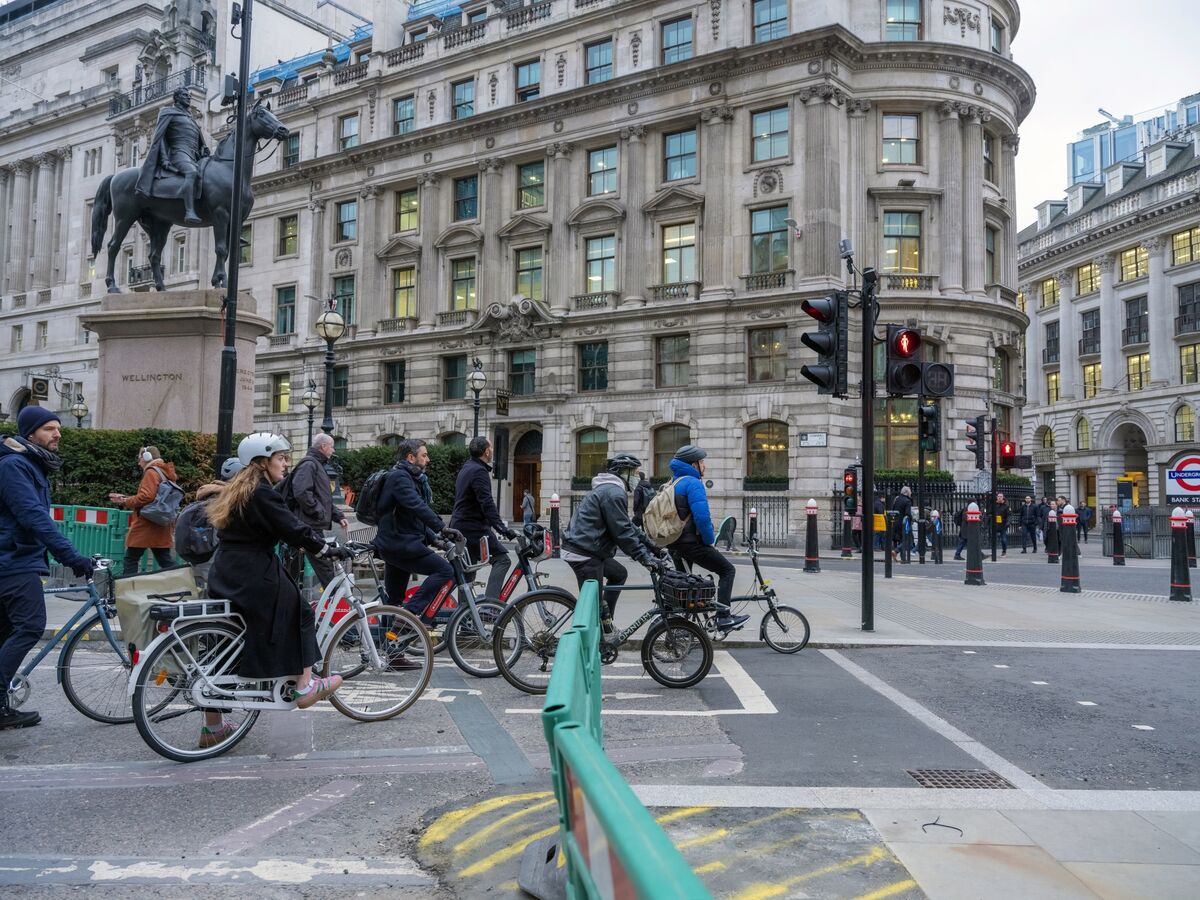 London Bike Boom Risks Becoming a Victim of Its Own Success