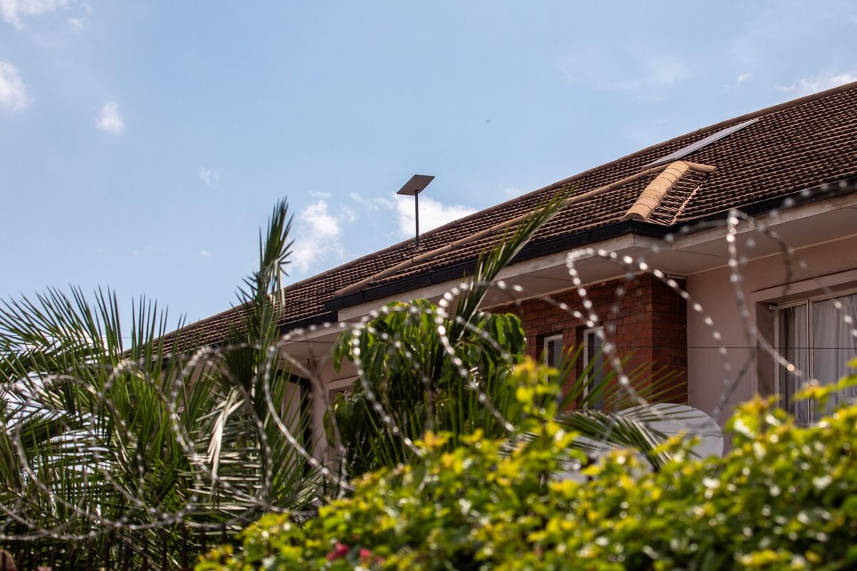 South African Regulator Investigates Unauthorised Starlink Services Amid BEE Debate