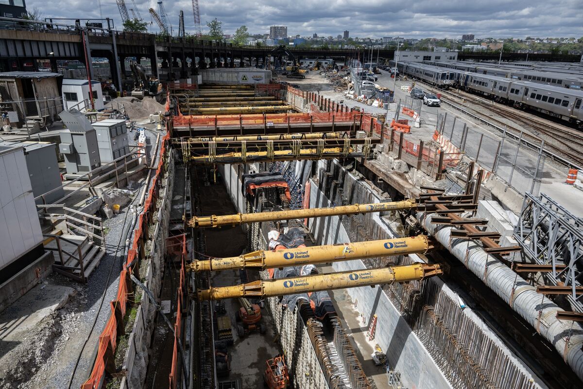 Trump Drops Legal Bid to Block $16 Billion NY-NJ Gateway Tunnel