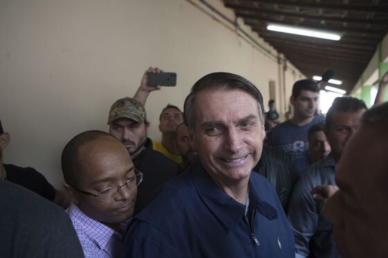 Brazil Assets Climb After Bolsonaro Renews Pledge to Fix Economy