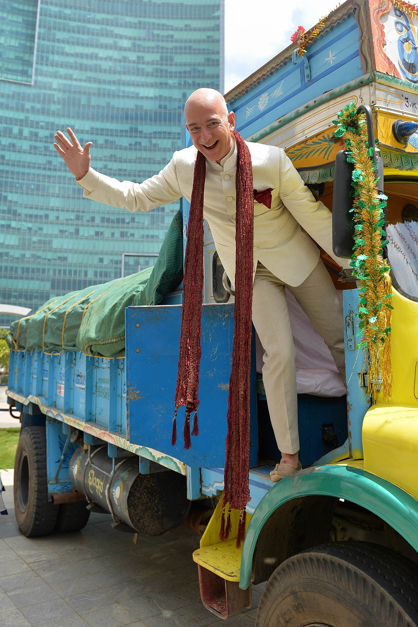 Jeff Bezos visits Bangalore in September 2014.