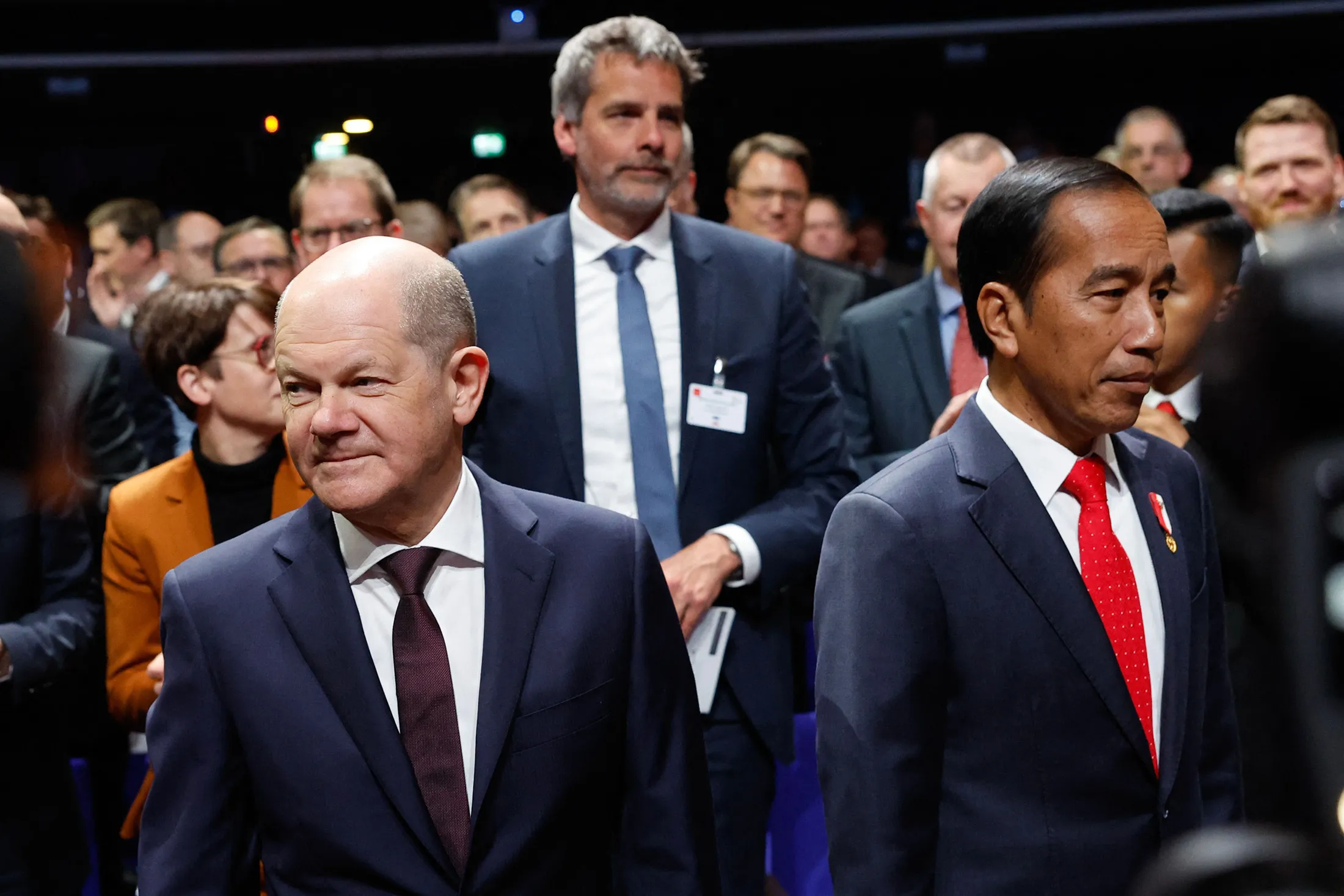 Olaf Scholz, left,&nbsp;and&nbsp;Joko Widodo during&nbsp;the opening of the Hanover technology fair&nbsp;in Hanover, Germany, on April 16.
