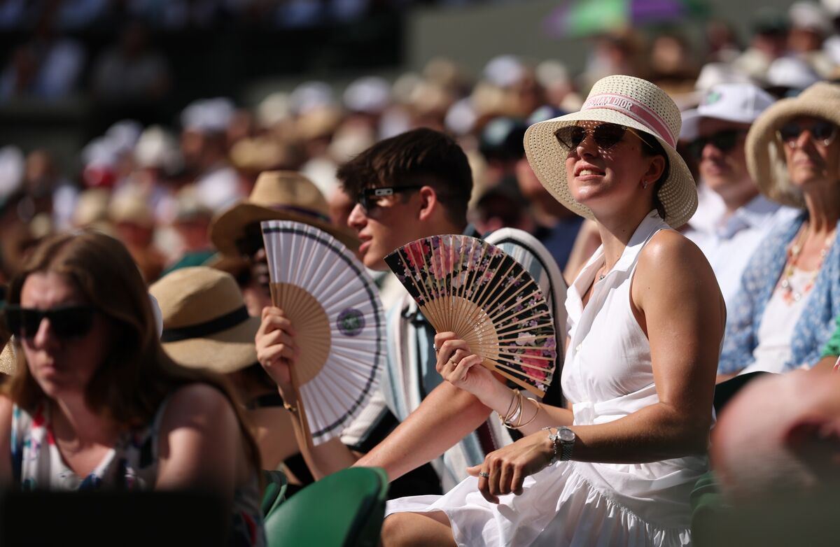 Cover Image for Temperatures to Dip as UK Passes Peak of Summer’s Third Heatwave