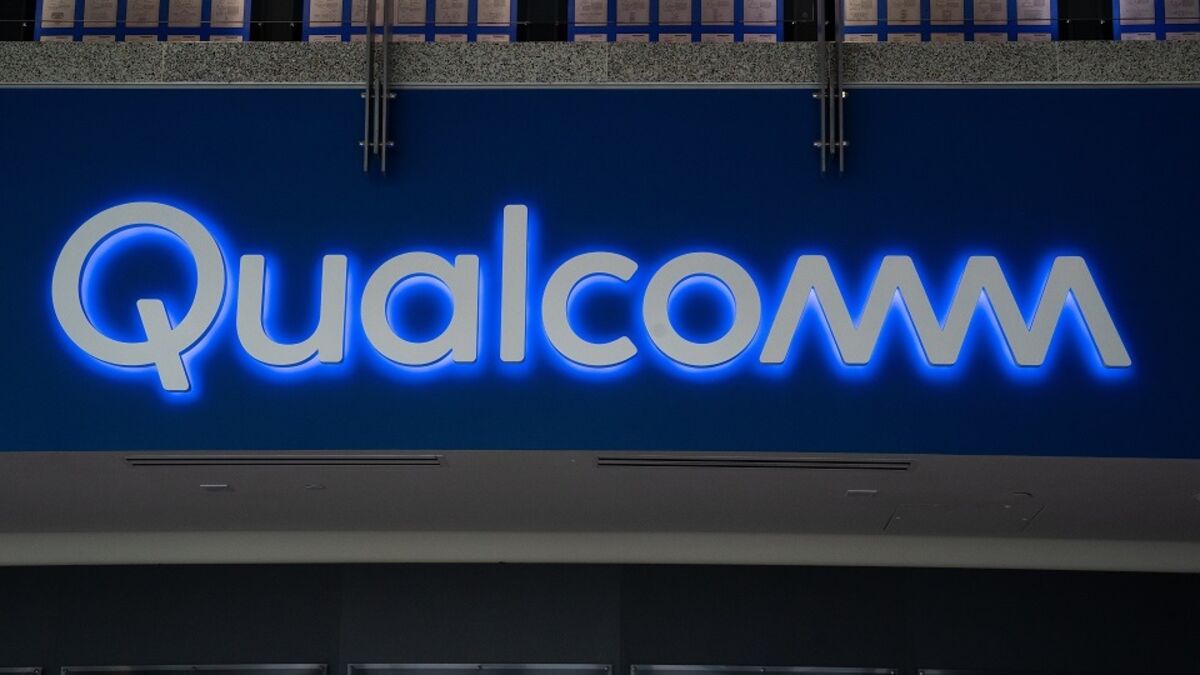 China Launches Probe of Qualcomm’s Autotalks Deal