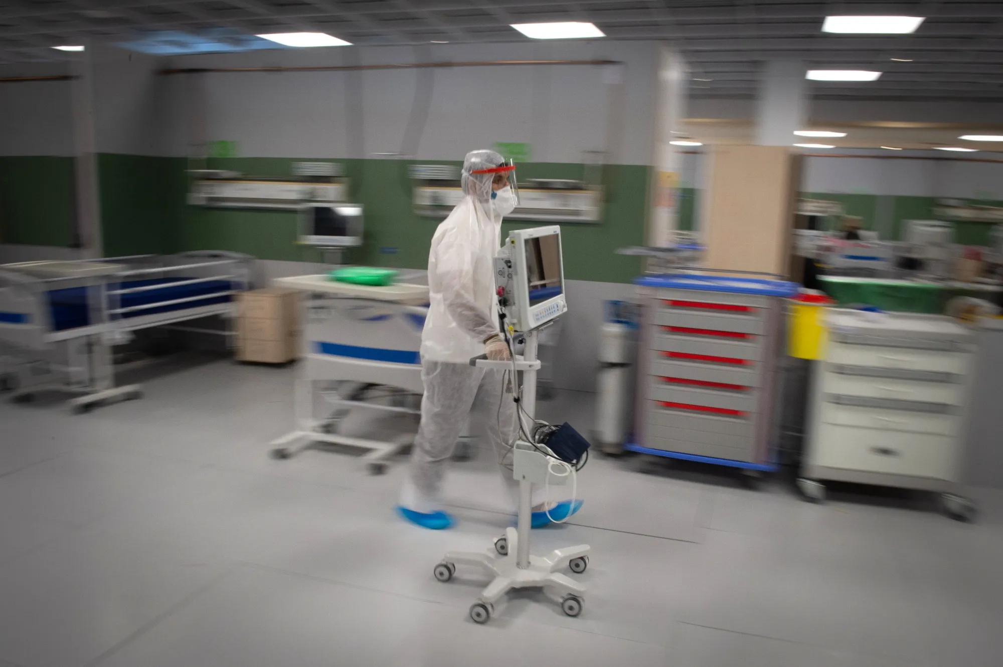 Iran Creates Coronavirus Hospital In Largest Mall
