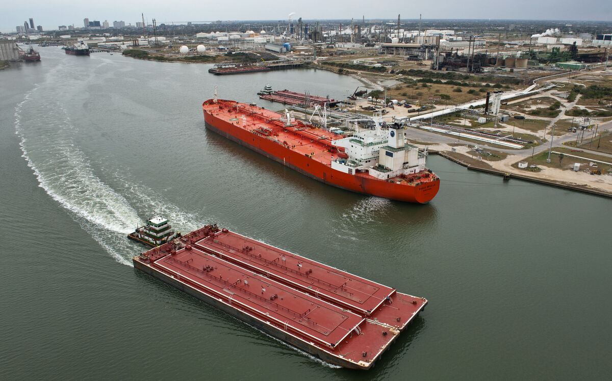 Oil Tanker Freight Rates From US to Europe Near Highest Since Early in