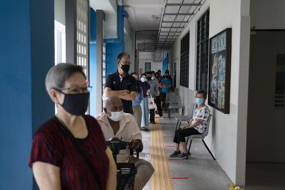 Singapore Bloggers Turn to Crowdfunding to Pay Defamation Bills