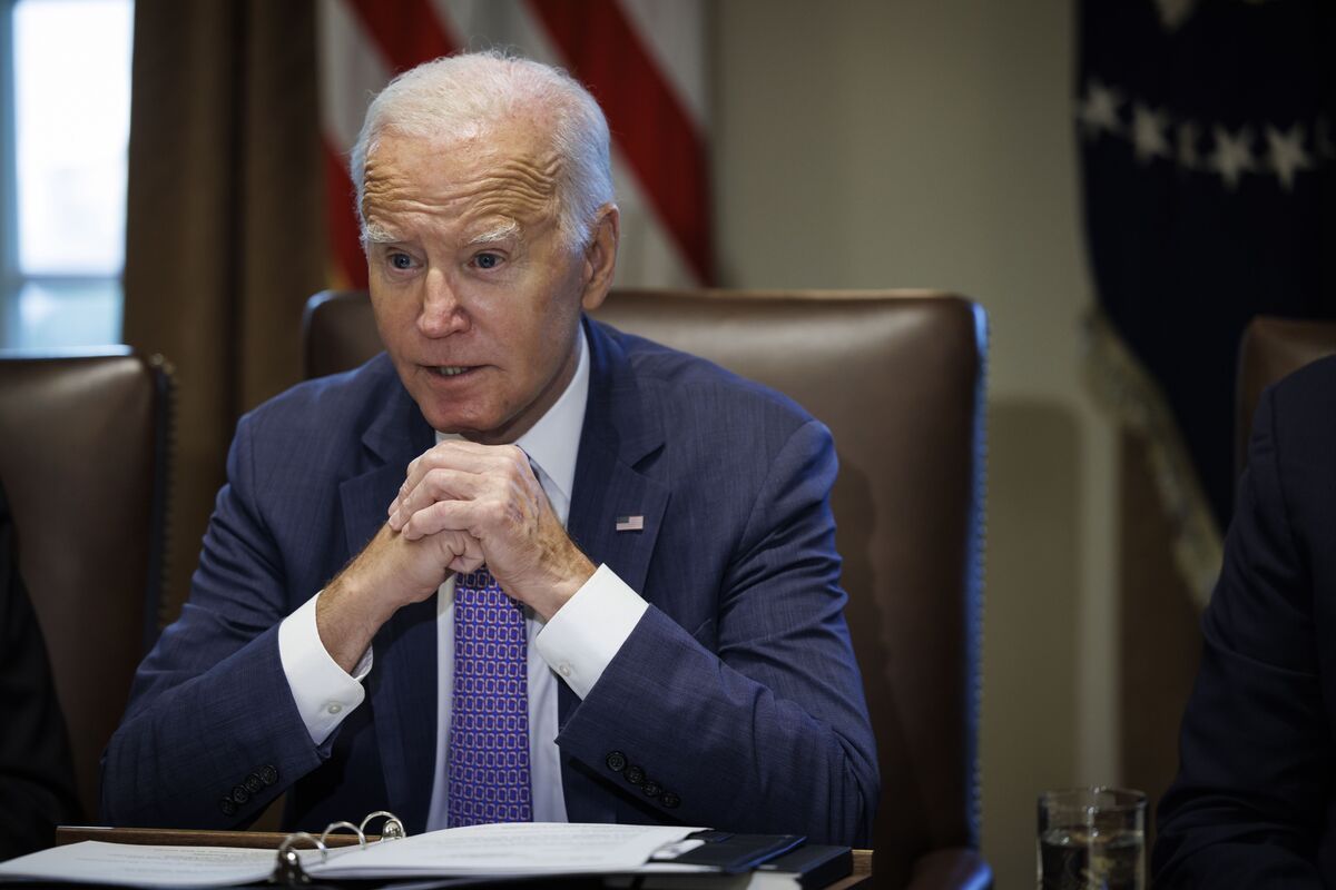 Biden Holds Call With Allies To Assure Them Of Ukraine Support - Bloomberg