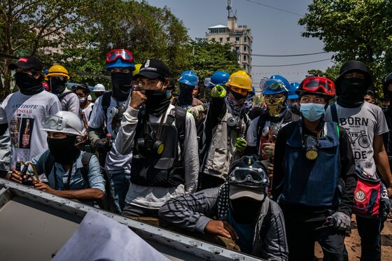 Myanmar Citizens Use Protester Toolkit to Skirt Internet Ban