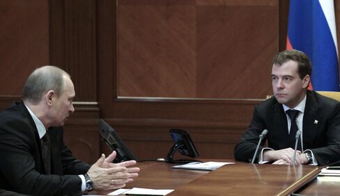 Medvedev Clashes With Putin as Premier Slams Libya Crusade