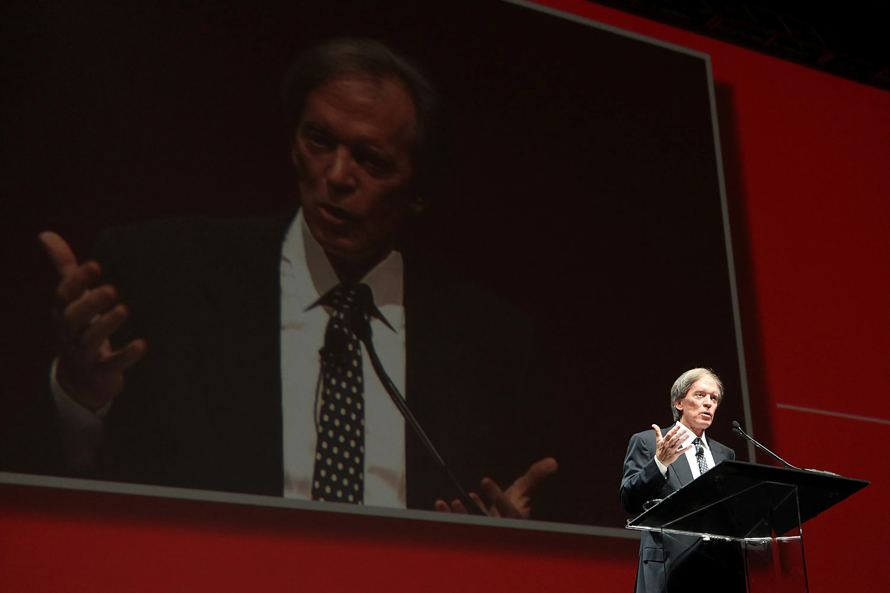 Bill Gross Is Ahead of the Pack in Losing Money - Bloomberg