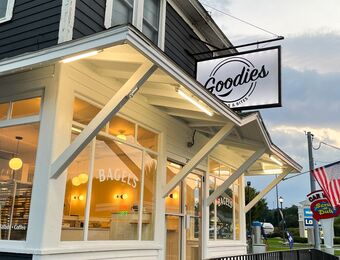 relates to Forget Hamptons: 14 Restaurants in Upstate New York Worth the Drive
