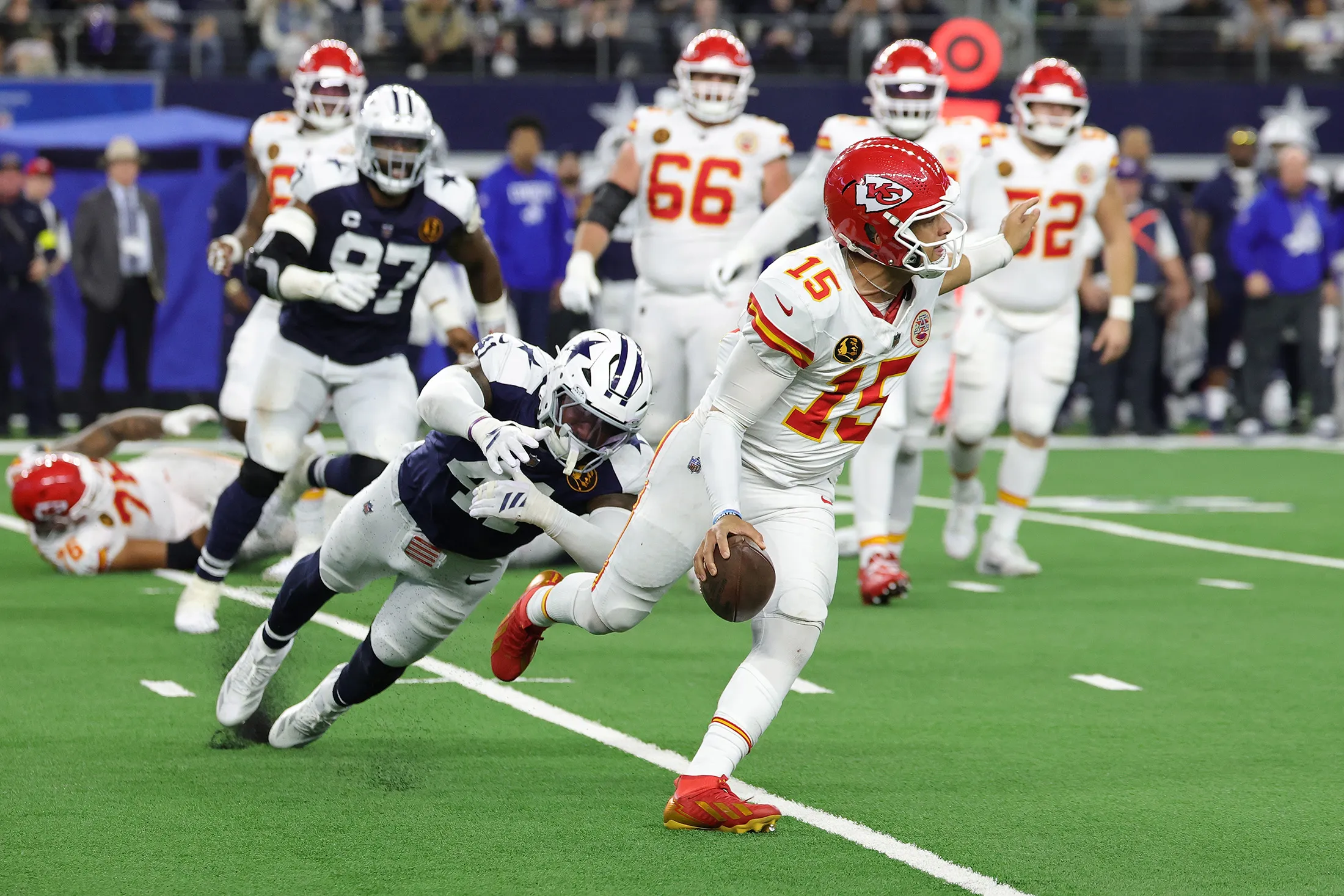 Patrick Mahomes of the Kansas City Chiefs looks to pass during the Thanksgiving&nbsp;game against the Dallas Cowboys at AT&amp;T Stadium in Arlington, Texas, on Nov.&nbsp;27.