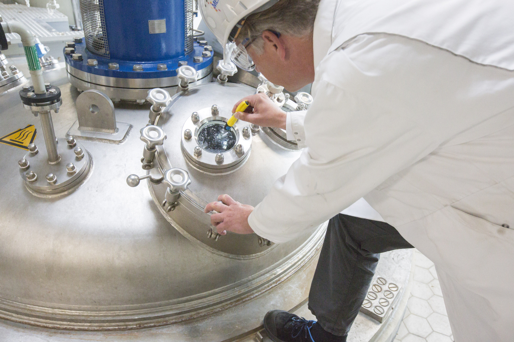 Versum Materials Rejects Merck's 5.9 Billion Takeover Offer Bloomberg