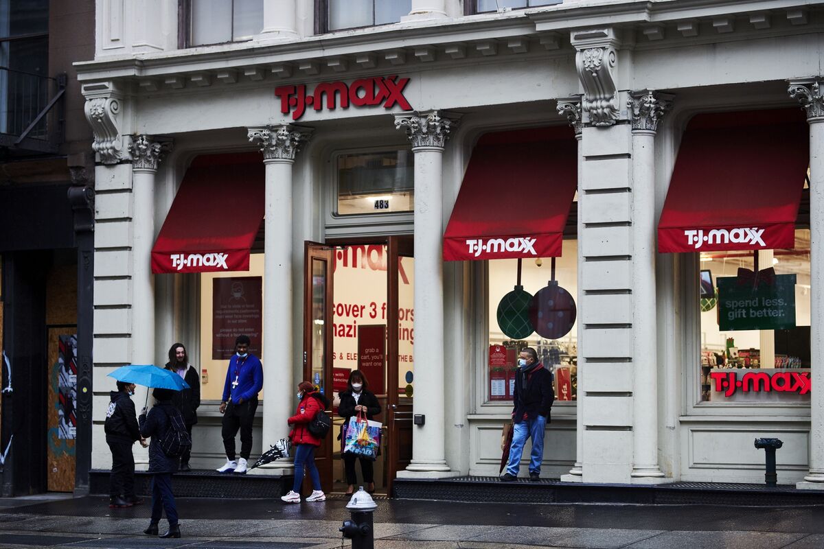 Why recession-worried shoppers aren't shopping at TJ Maxx, Ross, or Nordstrom  Rack