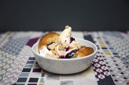 Wiz Bang Bar by Straw Peanut Butter & Jelly with homemade PB cereal and vanilla custard.